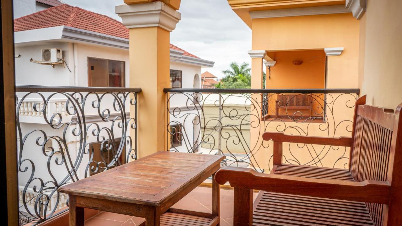 Den Hotel Totonou Sziemreap Kültér fotó